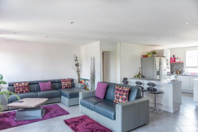 Residence Groupama Lyon Мезье Экстерьер фото